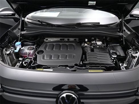 New 2026 Volkswagen Tiguan SE image 15