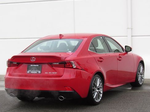 Used 2016 Lexus IS 300 AWD image 6