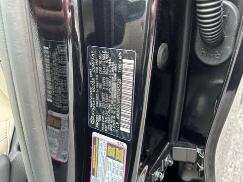 Used 2026 Genesis GV70 2.5T AWD/4WD image 38