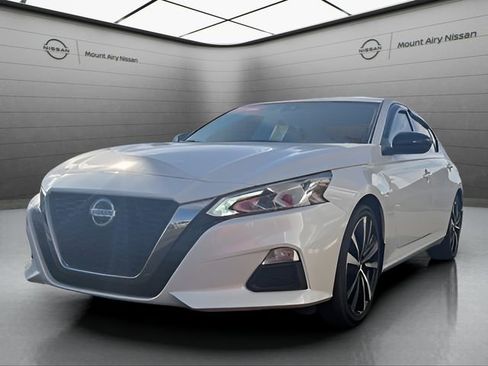 Certified 2022 Nissan Altima 2.5 SR image 7