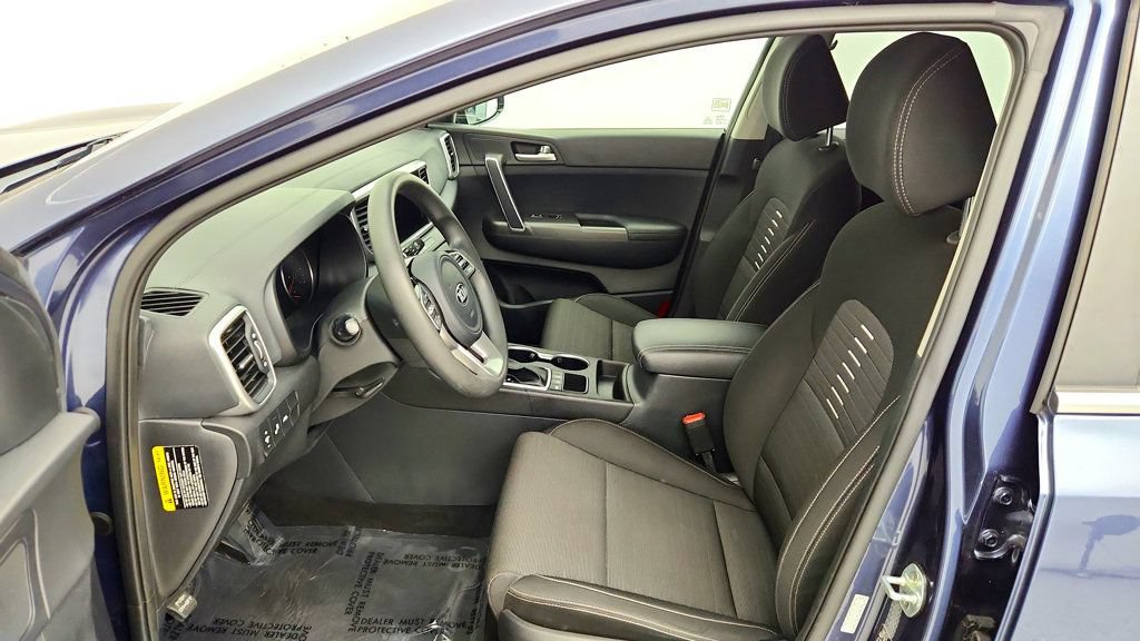 Used 2020 Kia Sportage LX w/ LX Popular Package AWD/4WD image 18