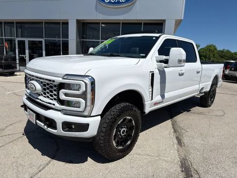 Used 2024 Ford F350 Lariat w/ Lariat Ultimate Package AWD/4WD image 3