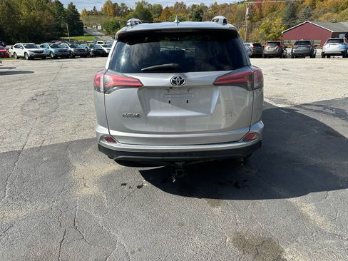 Used 2012 Toyota RAV4 4WD image 6