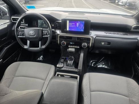 Certified 2024 Toyota Tacoma SR5 AWD/4WD image 14