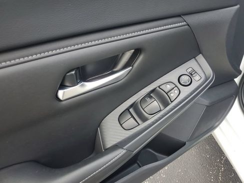 Used 2025 Nissan Sentra SV w/ All-Weather Package FWD image 13