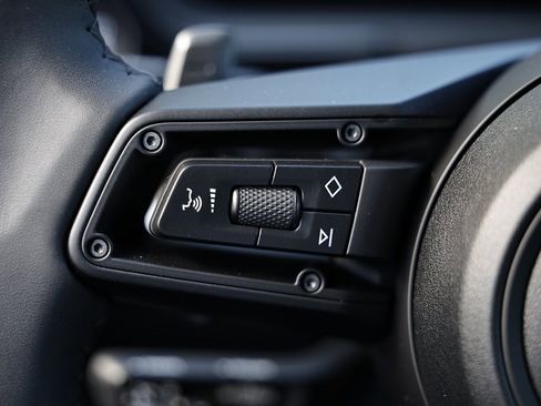 New 2026 Porsche Cayenne S image 36