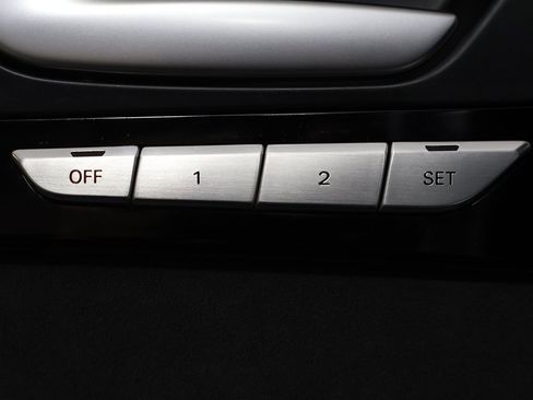 Used 2015 Audi A8 L 3.0T w/ Premium Package image 39