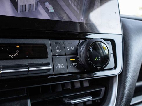 Certified 2024 Toyota Grand Highlander XLE image 35