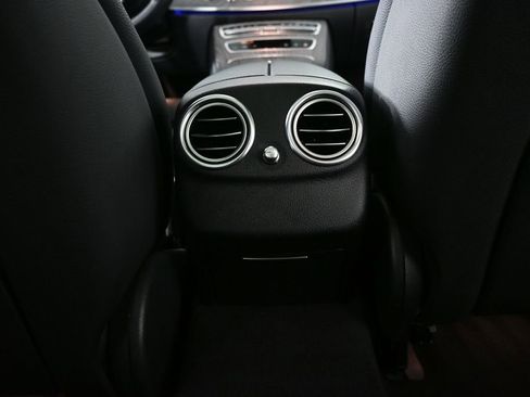 Used 2021 Mercedes-Benz E 350 Sedan image 18