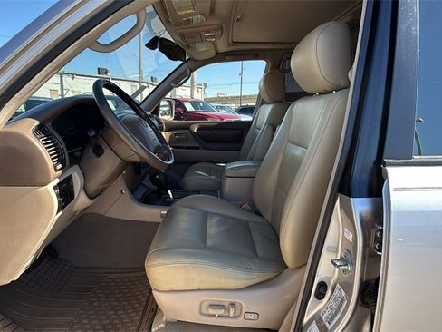 Used 1999 Toyota Land Cruiser image 12