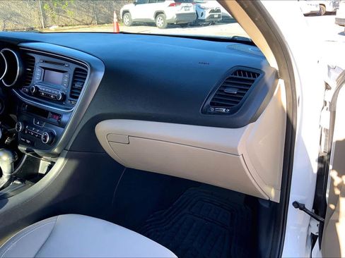 Used 2014 Kia Optima LX image 18