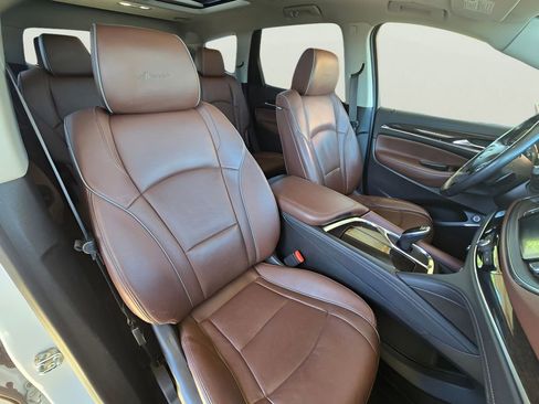 Used 2019 Buick Enclave Avenir w/ Avenir Technology Package image 18