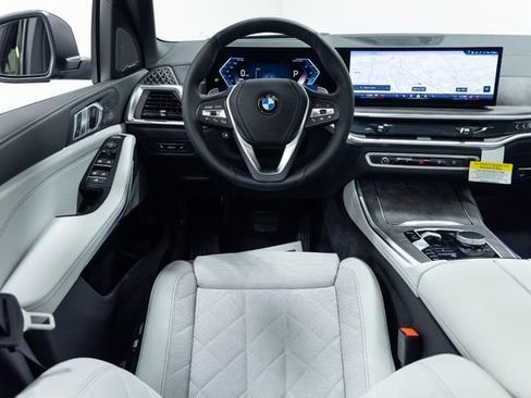 New 2026 BMW X5 xDrive40i w/ Climate Comfort Package AWD/4WD image 4