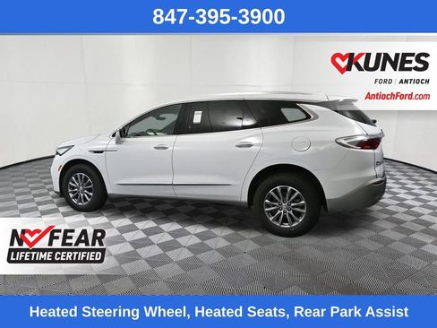 Used 2024 Buick Enclave Premium image 7