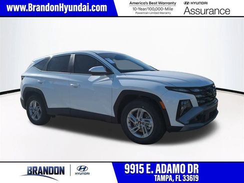 New 2026 Hyundai Tucson SE image 1