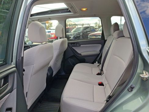 Used 2018 Subaru Forester 2.5i Premium w/ All-Weather Package image 10