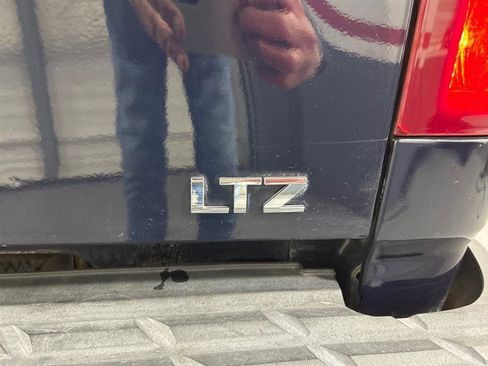 Used 2007 Chevrolet Silverado 1500 LTZ w/ Suspension Package, Off-Road" image 10