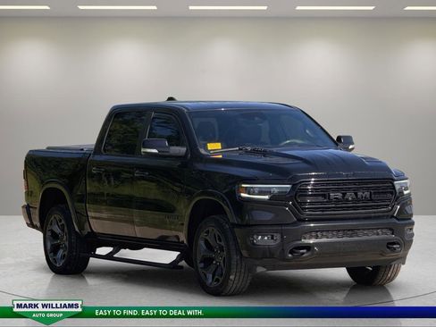Used 2020 RAM 1500 Limited w/ Black Appearance Package AWD/4WD image 1