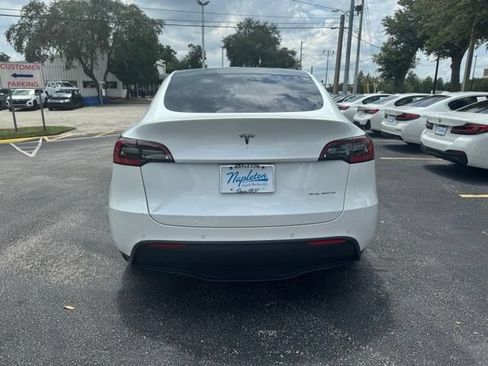 Used 2021 Tesla Model Y Long Range AWD/4WD image 4