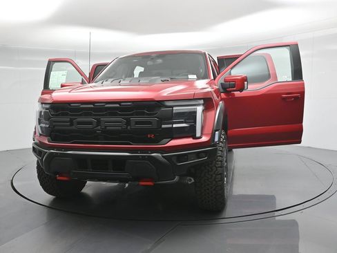 Used 2025 Ford F150 Raptor w/ Equipment Group 803A Raptor R AWD/4WD image 40