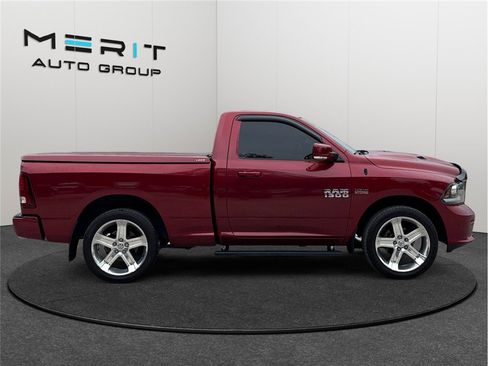 Used 2014 RAM 1500 R/T w/ Convenience Group image 10