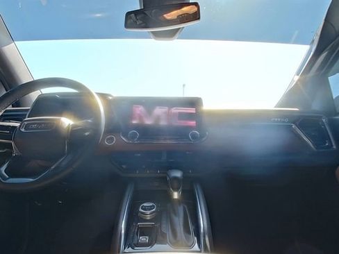 Used 2024 GMC Canyon AT4 w/ Canyon Safety Plus Package image 25