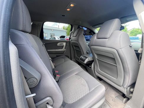 Used 2011 Chevrolet Traverse LS FWD image 13