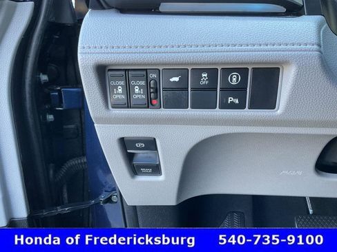 Used 2023 Honda Odyssey Touring image 47