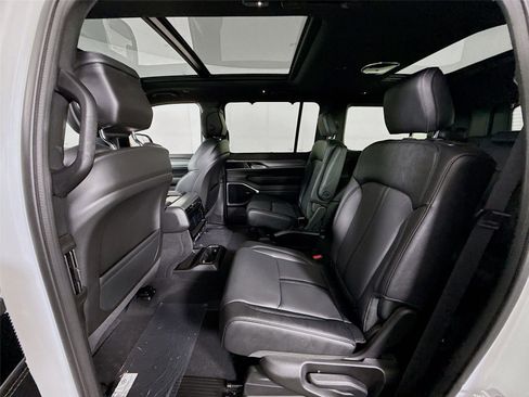 New 2026 Jeep Grand Wagoneer Limited AWD/4WD image 20