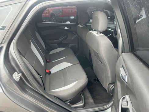 Used 2017 Ford Focus ST image 18