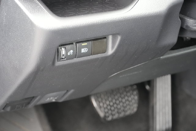 Used 2024 Toyota RAV4 XLE AWD/4WD image 23