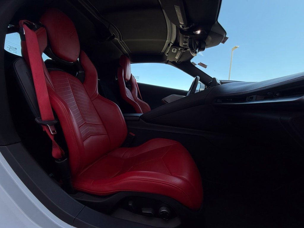 Used 2021 Chevrolet Corvette Stingray Preferred Cpe w/ Z51 Performance Package RWD image 26
