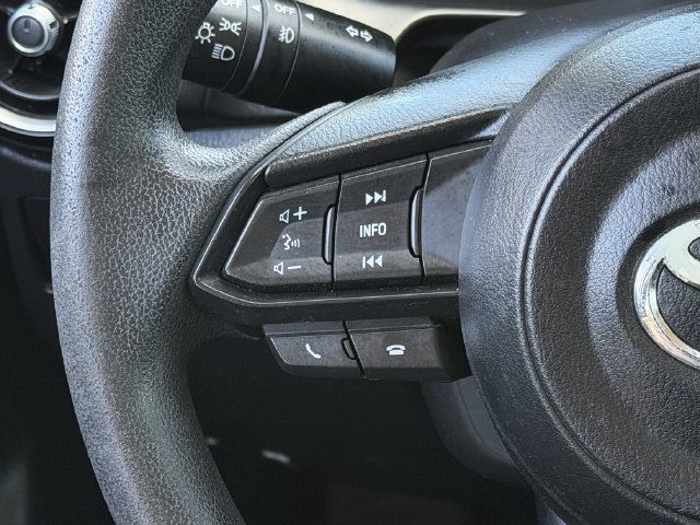 Used 2019 Toyota Yaris LE FWD image 12