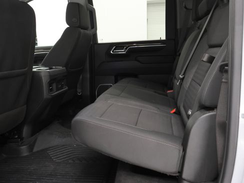 Used 2024 Chevrolet Silverado 2500 LT w/ All Star Edition AWD/4WD image 9