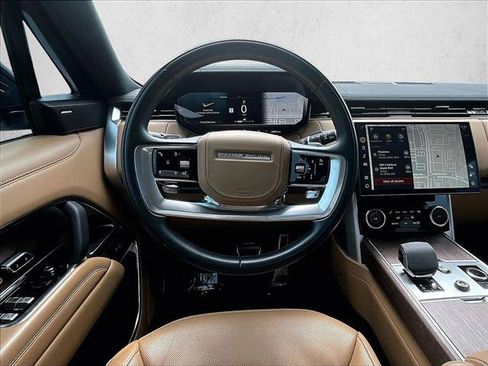 Used 2023 Land Rover Range Rover SE AWD/4WD image 7