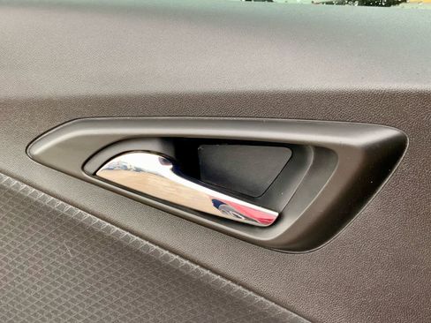 Used 2017 Chevrolet Malibu LT image 52