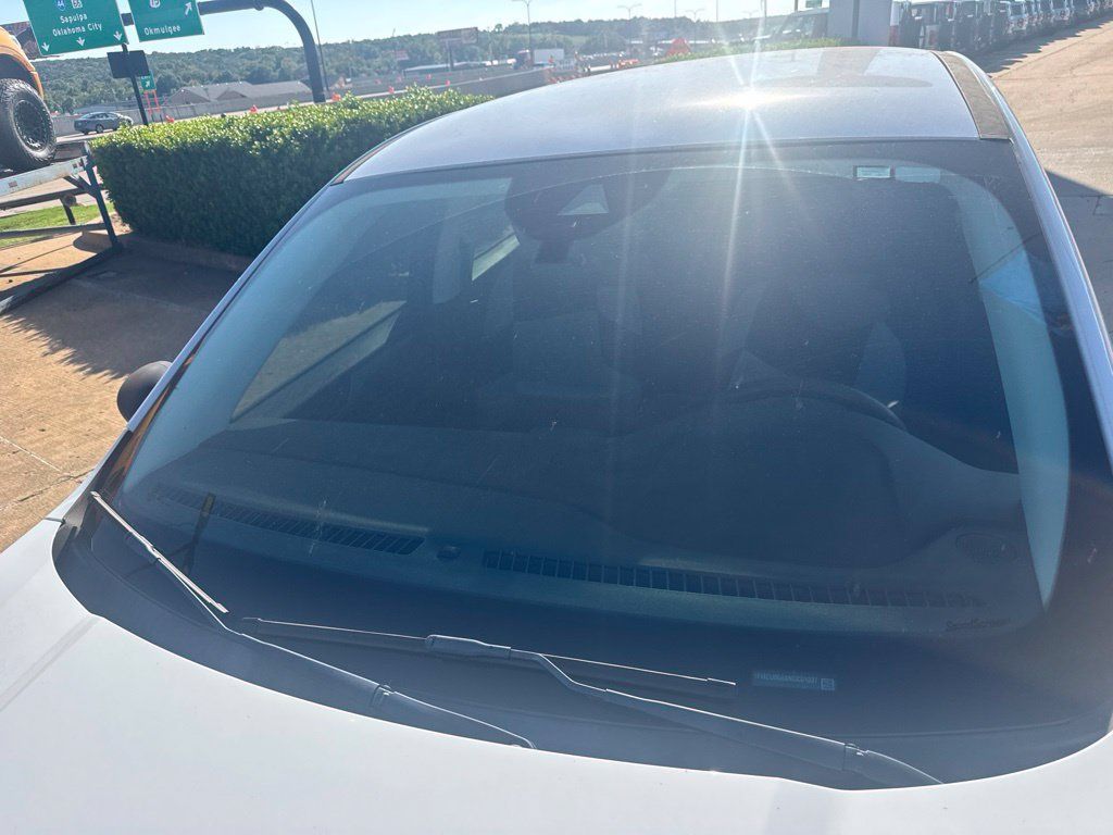 Used 2022 Ford Escape SE FWD image 14