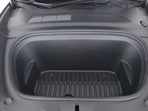 Used 2021 Tesla Model Y Long Range image 15