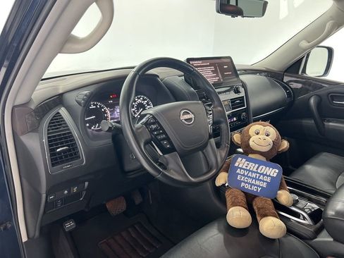 Used 2023 Nissan Armada Platinum w/ Captain's Chairs Package RWD image 9