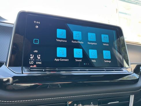 New 2026 Volkswagen Atlas Cross Sport SEL Premium R-Line image 33