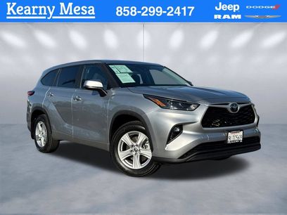 Used 2023 Toyota Highlander LE