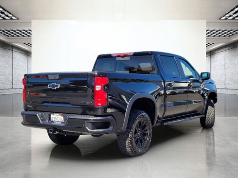 Used 2024 Chevrolet Silverado 1500 ZR2 w/ Technology Package AWD/4WD image 7