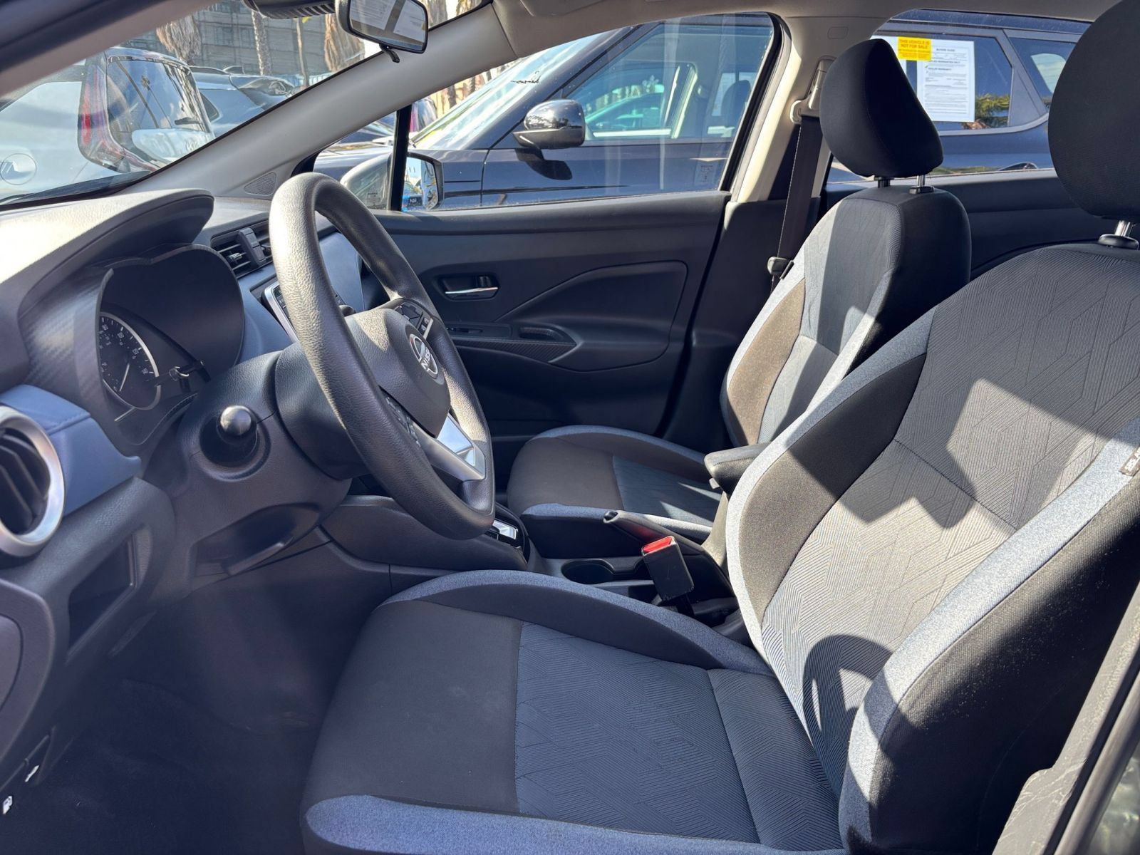 Used 2025 Nissan Versa SV FWD image 24