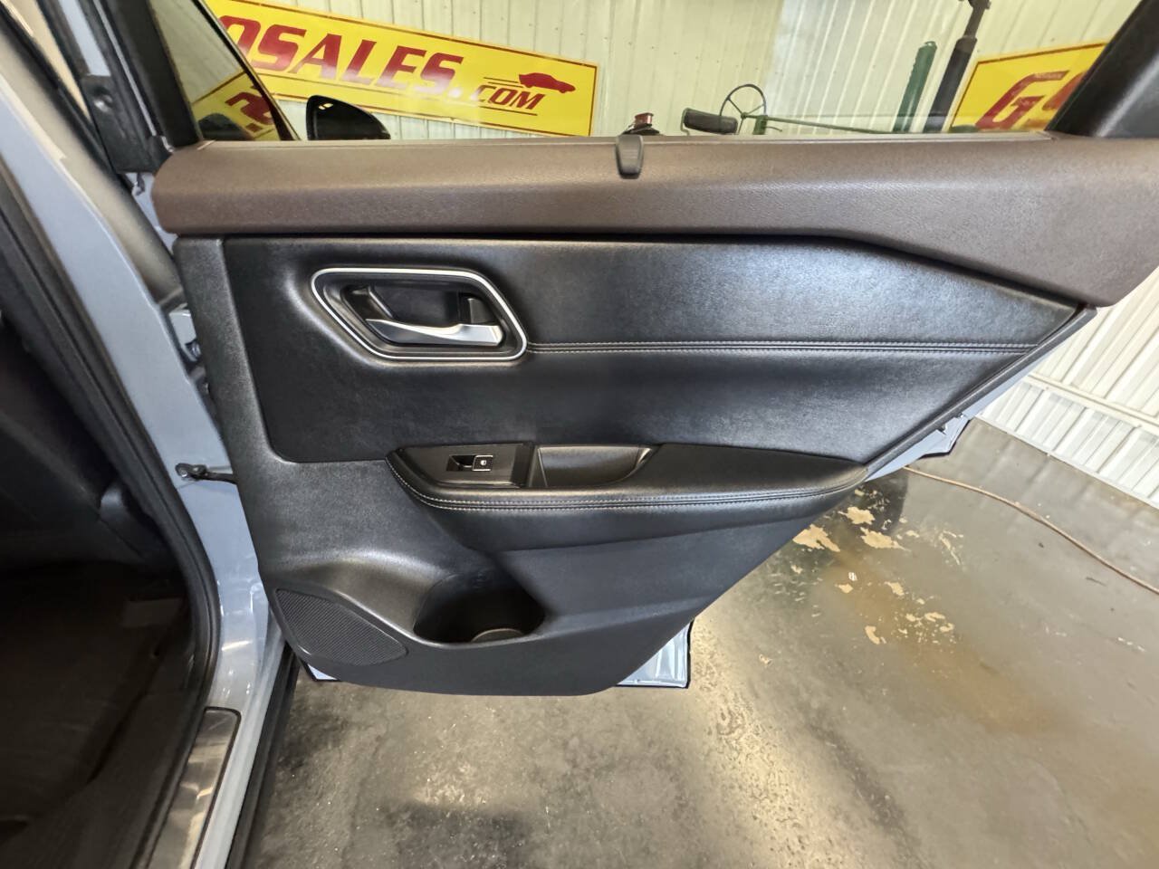 Used 2022 Nissan Rogue Platinum w/ Head-Up Display Package FWD image 35