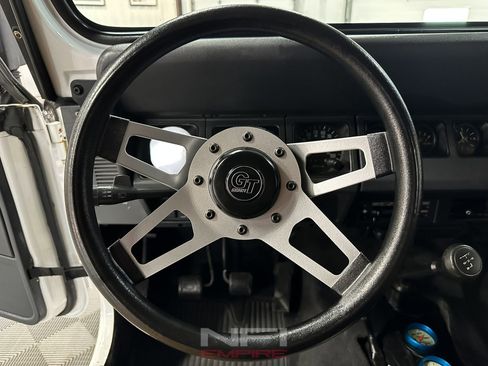 Used 1991 Jeep Wrangler S image 25