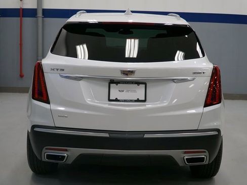 Certified 2022 Cadillac XT5 Premium Luxury image 4