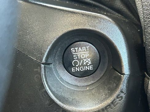 Used 2020 Jeep Renegade Altitude image 26