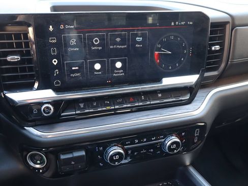 Used 2025 GMC Sierra 2500 SLT w/ SLT Convenience Package AWD/4WD image 6