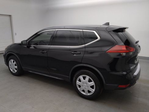 Used 2020 Nissan Rogue S FWD image 3