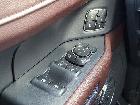 Certified 2024 Ford Expedition Limited image 28